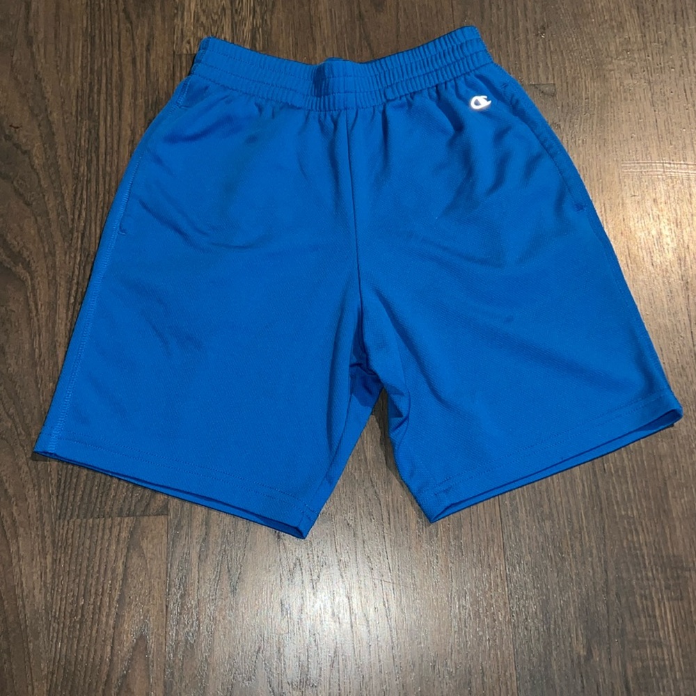 Boys Champion Active Mesh Shorts Size 8 in Blue